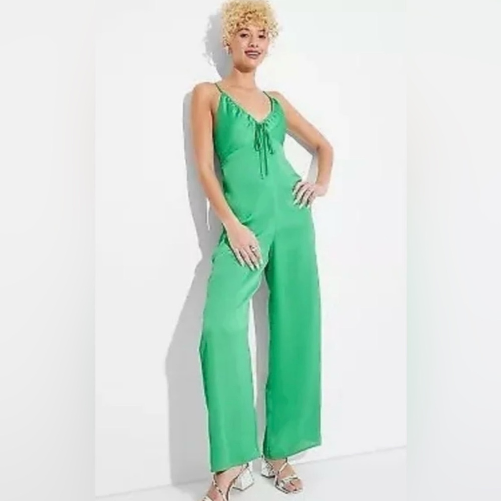 Women’s Wild Fable Wide Satin Jumpsuit Size XL